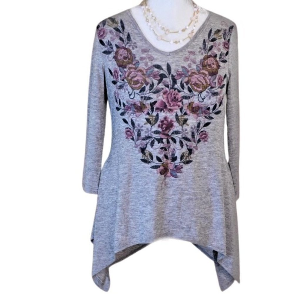Tunic Style Top Gray With Roses in a Heart Shape, Women's Large by One W…